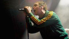 Barry B en el arranque de su concierto en el parque de A Xunqueira, en Vilagarc�a.