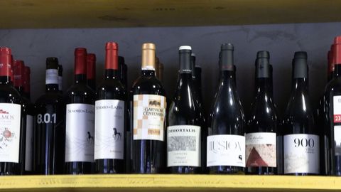 El sector del vino&nbsp;dise&ntilde;ar&aacute; un proyecto colectivo para reutilizar las botellas de vidrio