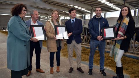 La entrega tuvo lugar en las instalaciones de la Granja Gayoso Castro.