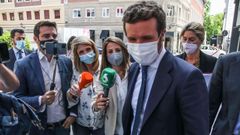 El presidente del PP; Pablo Casado, este lunes, a su llegada a unas jornadas sobre el reto demogr�fico