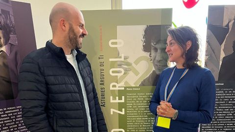 Marcos Torre,�director general de Juventud, Diversidad Sexual y Derechos LGTBI, durante su visita a la exposici�n��Ponte en mi piel�, en Llanera