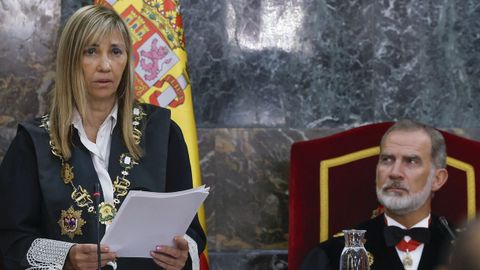 La presidenta del Consejo General del Poder Judicial (CGPJ), en la apertura del año judicial, comparece en la sede del Tribunal Supremo junto al rey Felipe VI.
