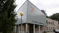 Edificio de las oficinas de la Seguridad Social en Corcubi�n