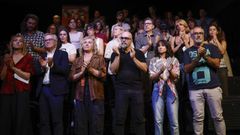 Personalidades del mundo de la cultura aplauden tras presentar la carta dirigida a Pedro Sánchez