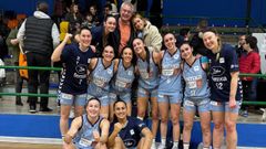 Las jugadoras del Celta, celebrando el triunfo ante el Castell�n.