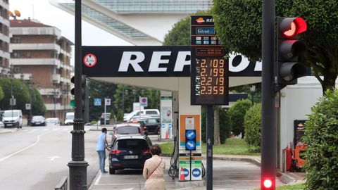 una gasolinera en Oviedo