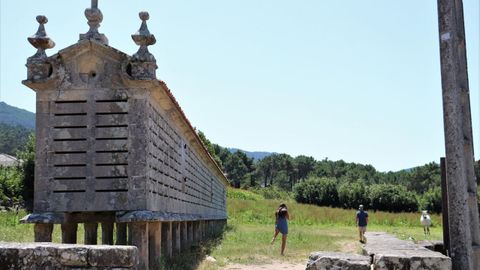 Hrreo de Carnota, que atrae a muchos visitantes