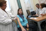 Cada vez son m�s los vecinos de la comarca que se inmunizan contra la gripe. 