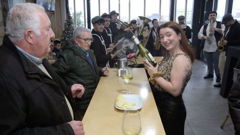 <span lang= gl >Imaxe da celebraci�n do San Xuli�n na Illa de Arousa o ano pasado</span>