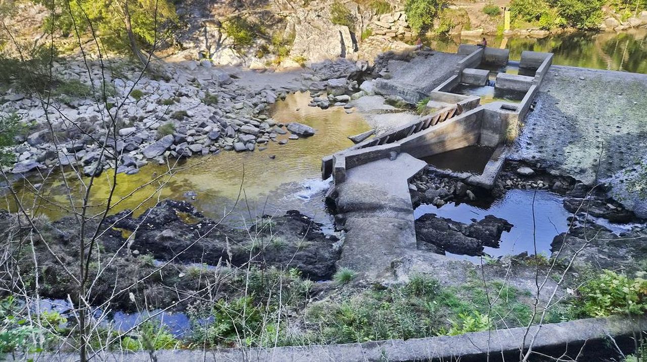 El Lérez se encuentra en niveles «dez veces por debaixo» de su caudal habitual