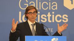 Jes�s Campo, director general de Negocio y Operaciones Comerciales del ADIF, durante su intervenci�n en un foro celebrado en Santiago