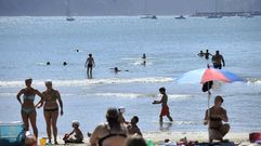 La playa cedeiresa de A Magdalena, en una foto tomada ayer, es una de las afectadas.