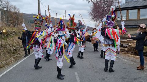 El folin de Mormentelos en el desfile de Vilario de Conso