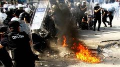 Desalojo con tanques y gases lacrim�genos