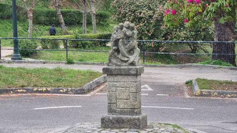 El circuito de bicicletas acoge la escultura titulada �Lazos�