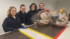 Helga Garc�a, Adri�n Fern�ndez, Xiana Moreira y Carlos Pais fueron contratados por Distribuciones Froiz para la campa�a de Navidad 