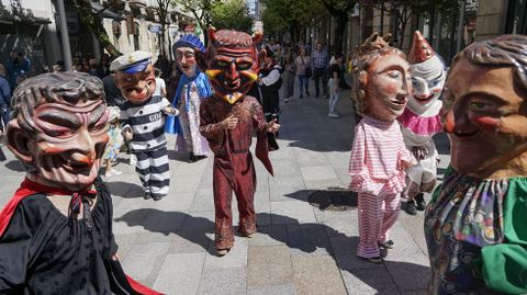 Cientos de personas disfrutaron de la Festa dos Maios de Ourense