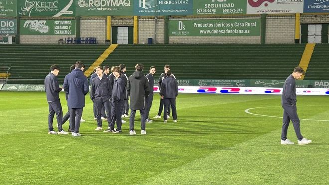 Jugadores del Racing en el Pr�ncipe Felipe.