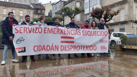 Concentracin de los trabajadores del servicio municipal de emergencias de O Carballio.