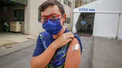 El pobrense Mario Vilach�n, de 15 a�os, recibi� ayer la segunda dosis de Pfizer