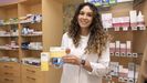Venta de medicamentos antigripales en A Botica de Candela de Carballo. 