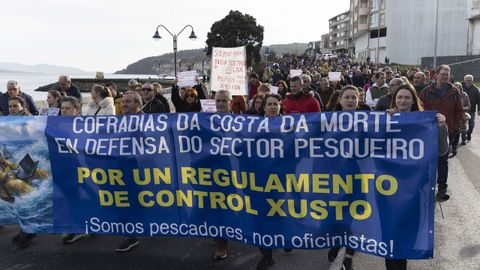 Imagen de la concentraci�n celebrada ayer en Corcubi�n