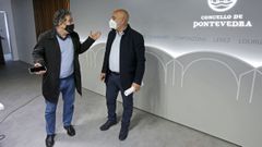 Miguel Anxo Fern�ndez Lores y Tino Fern�ndez, en la presentaci�n de las ayudas municipales para la reactivaci�n econ�mica 