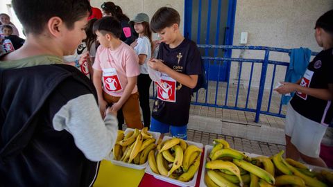 Viernes solidario en el CEIP Marc�n, en Pontevedra