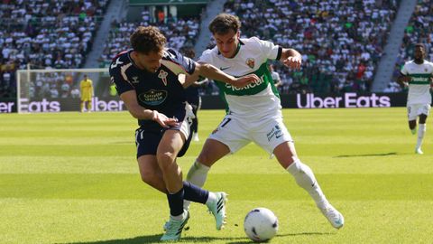Javi Rueada, durante el Elche-Celta de este domingo.