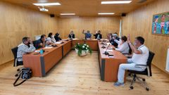 Votaci�n, un�nime, en el pleno de San Sadurni�o, contra el proyecto del parque e�lico Caaveiro
