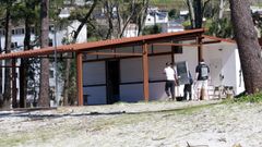 En el chiringuito Argentina Sunset Club, uno de los m�s veteranos de la playa de A Madalena, en Cabanas, continuaban ayer con los preparativos para la vuelta