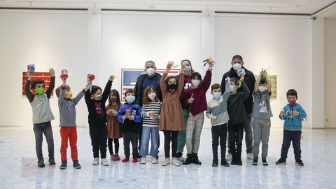 Foto de familia del �ltimo d�a en las actividades de la Sala Valente.