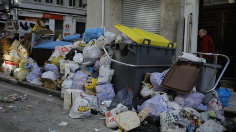 Basura en Os Mallos