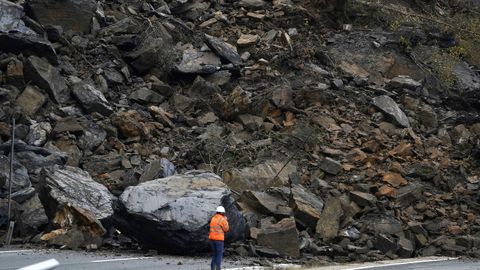 Rocas en el argayo del Huerna