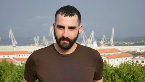 Pablo J. Ra�ales se estrena en la corriente del terror psicol�gico con 'Espigas Queimadas'.