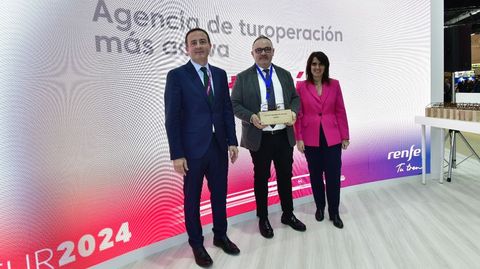 Renfe distingue a Viajes InterR�as en Fitur por ser su turoperador m�s activo