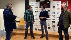 El presidente de los populares compostelanos, Borja Verea, en su reuni�n con Hostalar�a Compostela