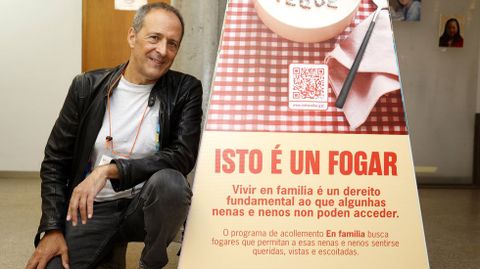 Josu Gago es un psic�logo vasco que est� plenamente inmerso en un pionero programa de acogimiento a ni�os con graves problemas de salud mental, y este viernes habl� en Pontevedra.