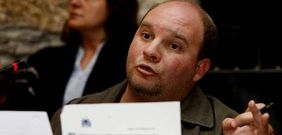 Mat�as y el BNG dicen que Cu��a sigue sin aprobar desde la reprobaci�n y quiere bajarle el sueldo.