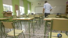 Preparacin de aulas en el CEIP Felipe de Castro de Noia