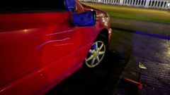 El veh�culo fue objeto de golpes y rayaduras en diferentes puntos de su carrocer�a