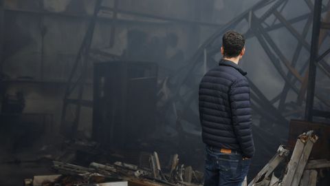 Interior de la nave de Trison tras el incendio