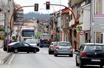 En Rosal�a de Castro ya hubo atascos el a�o pasado por las obras del r�o de la playa. 