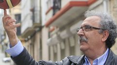 Leopoldo Ib��ez preside el Universitario Ferrol