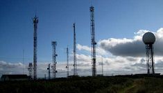 El canal radiotelevisivo cercedense dispone de un repetidor en el monte Cerdeira.