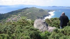 Los ecologistas advierten del peligro de incendio en la Costa da Vela