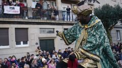El Rey Baltasar, en la cabalgata de este a�o en Ourense.