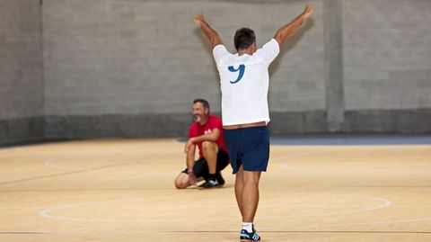 PARTIDO DE F�TBOL ENTRE EL PP Y EL PSOE DE PONTEVEDRA