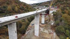 Obras de construccin de los nuevos viaductos de O Castro