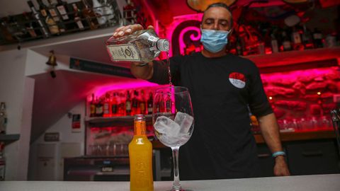 Ant�n Horta, del Fina Stampa de Noia, afirma que es el momento de apostar por los productos nacionales